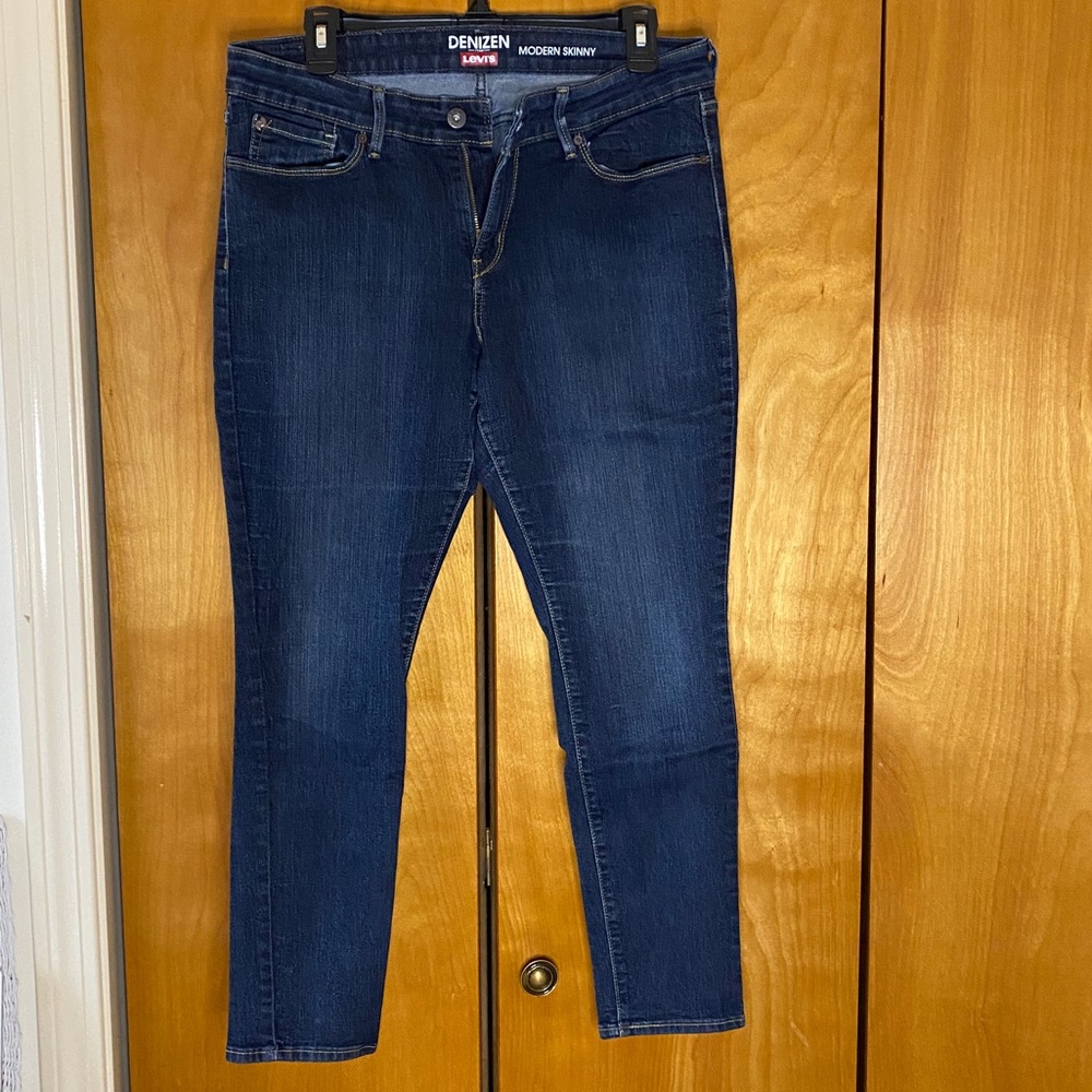 Denizen Modern Skinny Jeans
